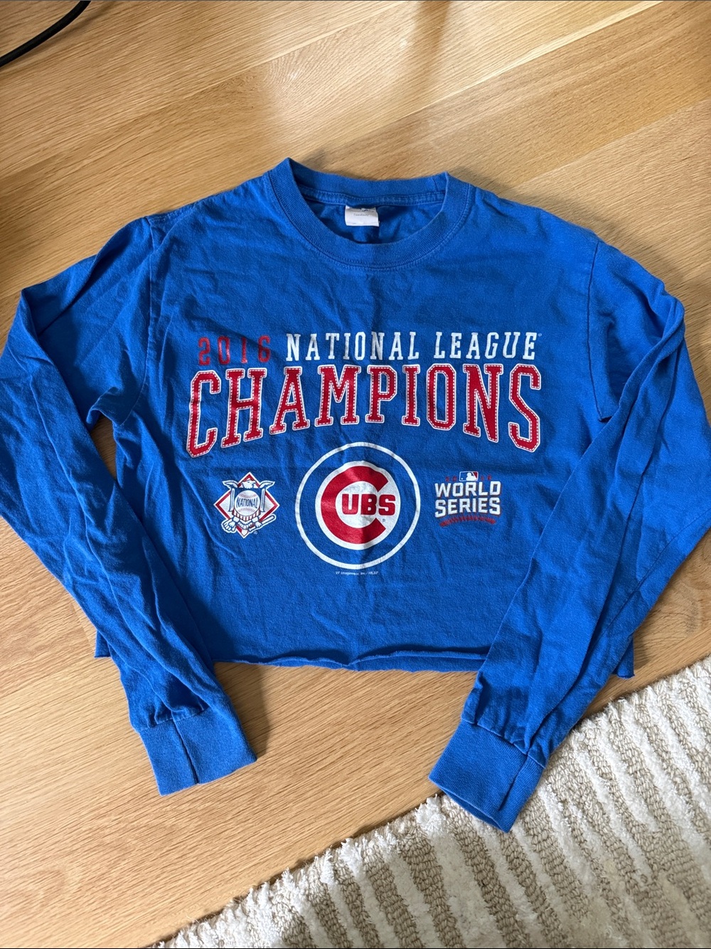 Chicago Cubs 'Champions' custom Crop Long-Sleeve Top